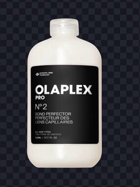 OLAPLEX Pro No.2 Bond Perfector - White and Black